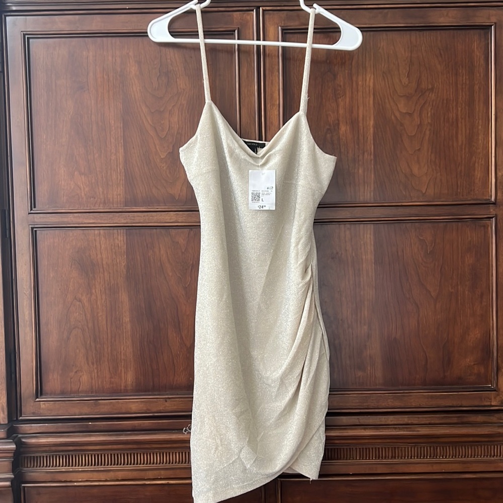 Brand New Forever 21 shimmery cream dress size L